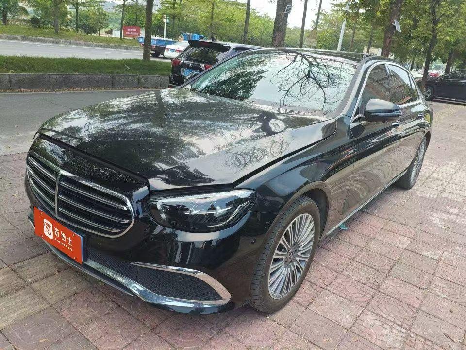 Mercedes-Benz E-Class 2023 — фото автомобиля 1