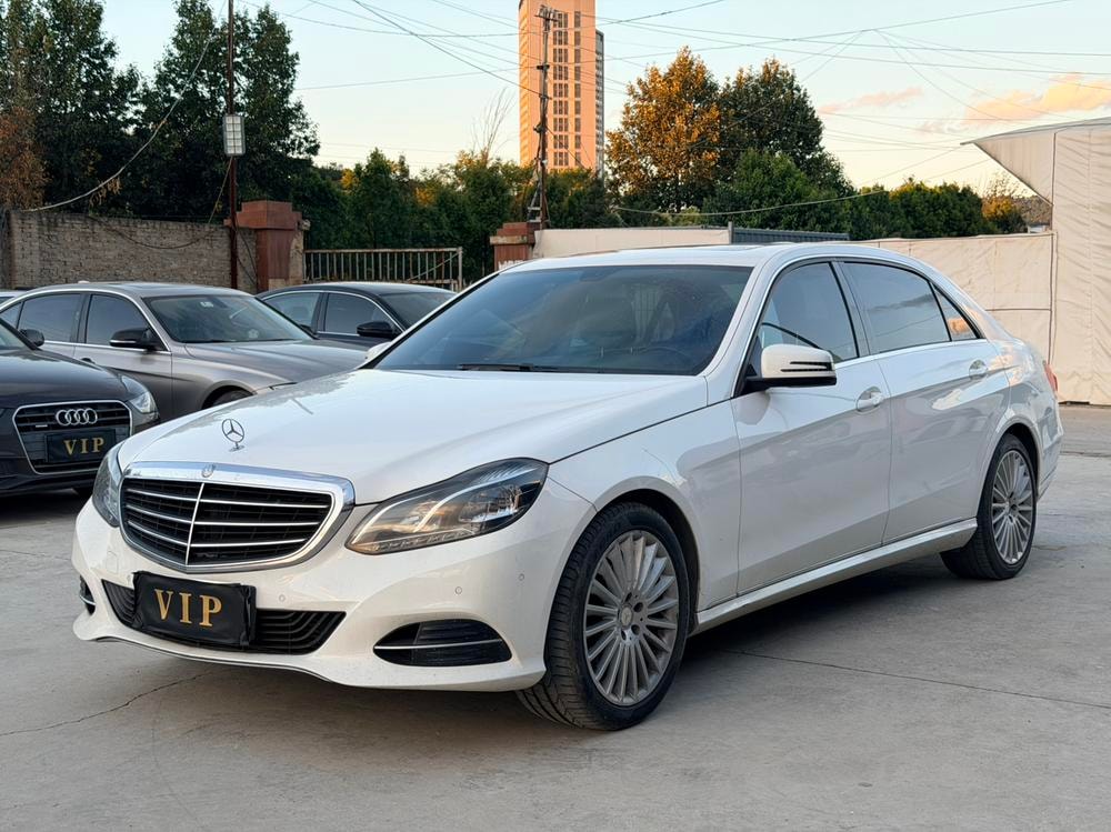 Mercedes-Benz E-Class 2015 — фото автомобиля