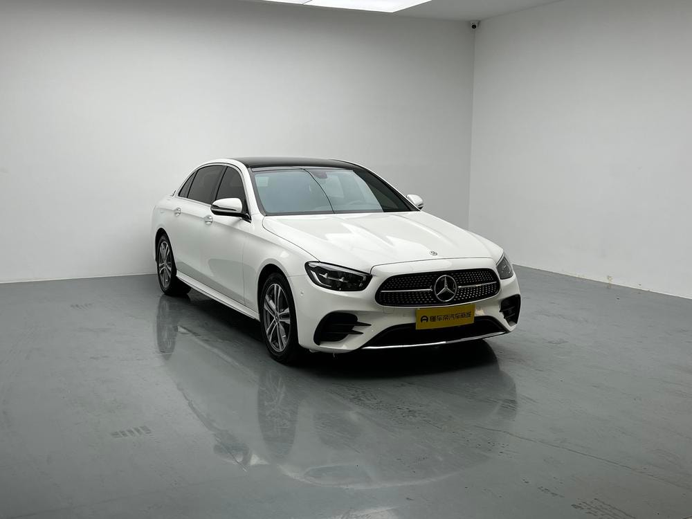 Mercedes-Benz E-Class 2021 — фото автомобиля