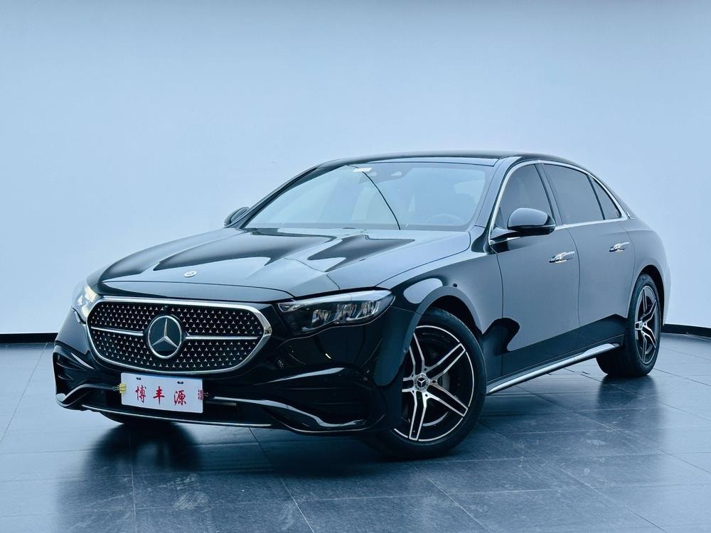 Mercedes-Benz E-Class 2024 — фото автомобиля