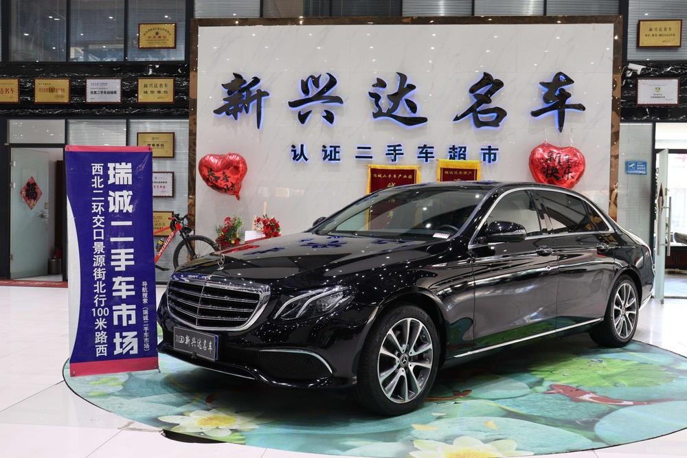 Mercedes-Benz E-Class 2019 — фото автомобиля 1