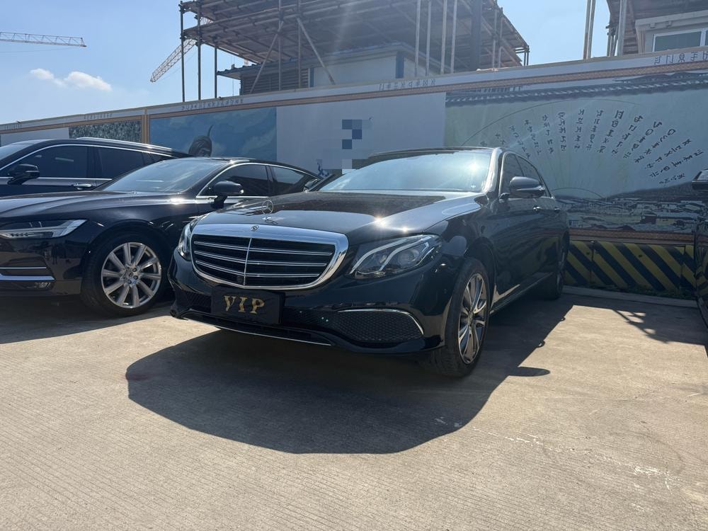 Mercedes-Benz E-Class 2018 — фото автомобиля 1