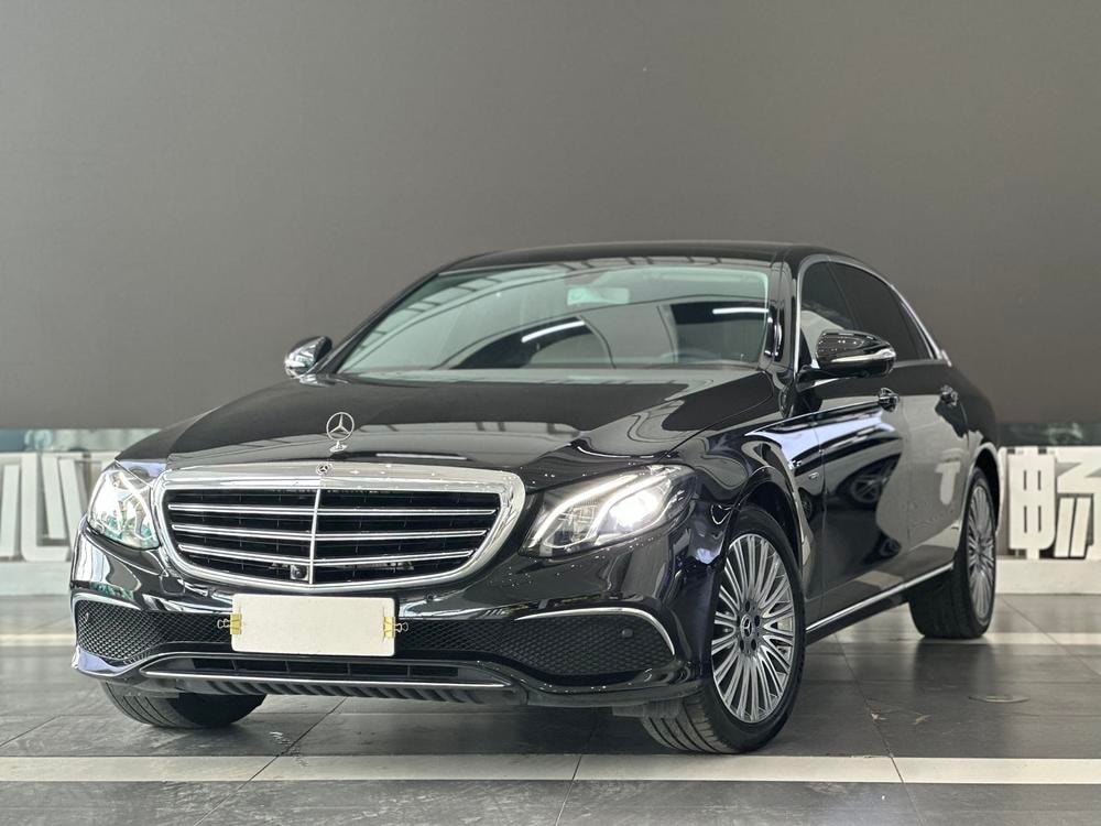 Mercedes-Benz E-Class 2020 — фото автомобиля