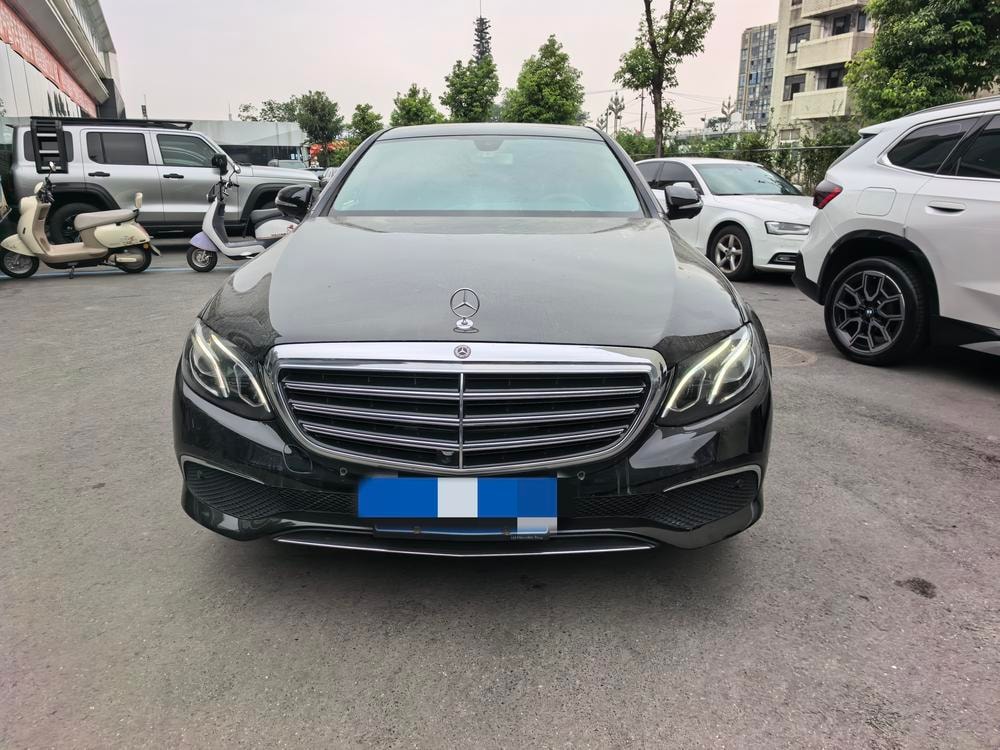 Mercedes-Benz E-Class 2020 — фото автомобиля 1