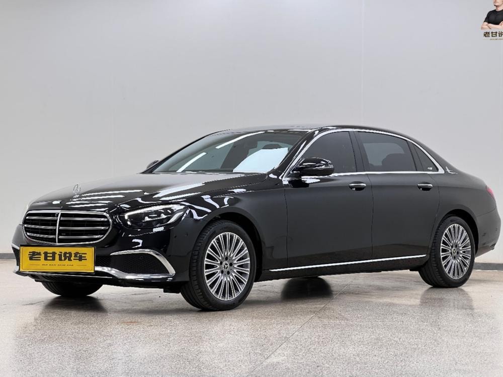 Mercedes-Benz E-Class 2022 — фото автомобиля