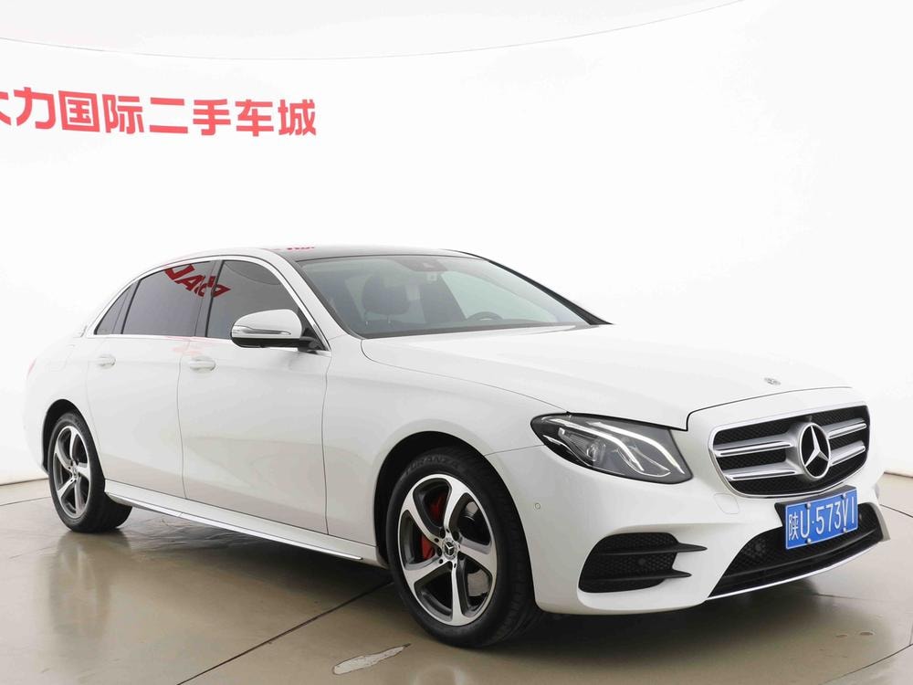 Mercedes-Benz E-Class 2017 — фото автомобиля
