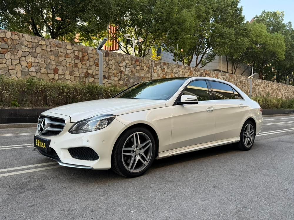 Mercedes-Benz E-Class 2015 — фото автомобиля