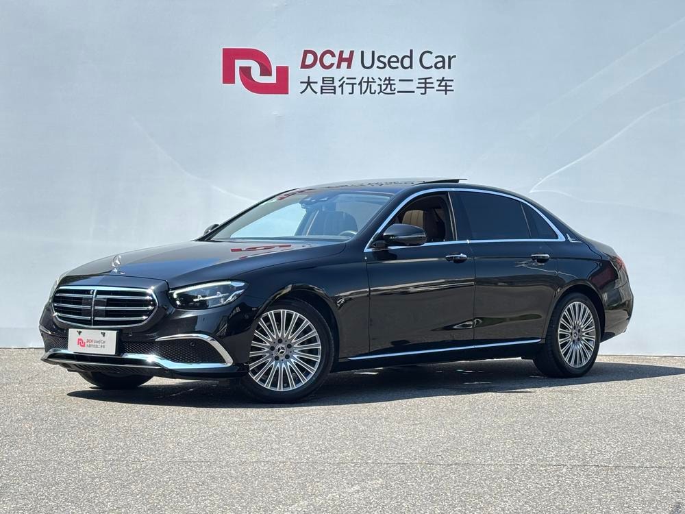 Mercedes-Benz E-Class 2023 — фото автомобиля