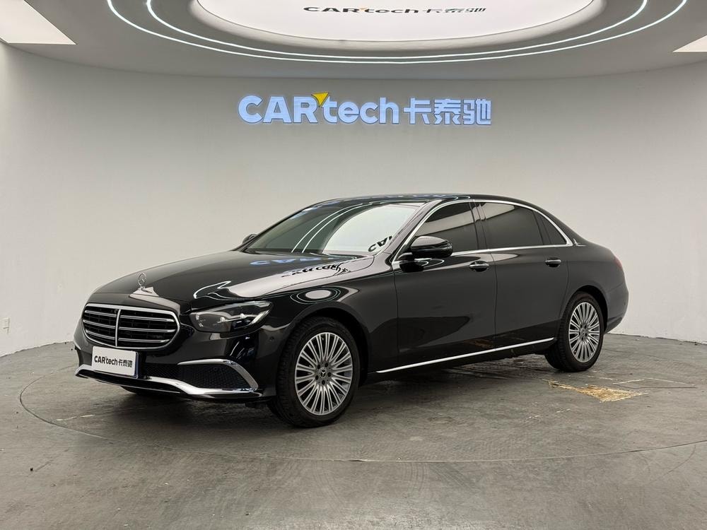 Mercedes-Benz E-Class 2021 — фото автомобиля 1