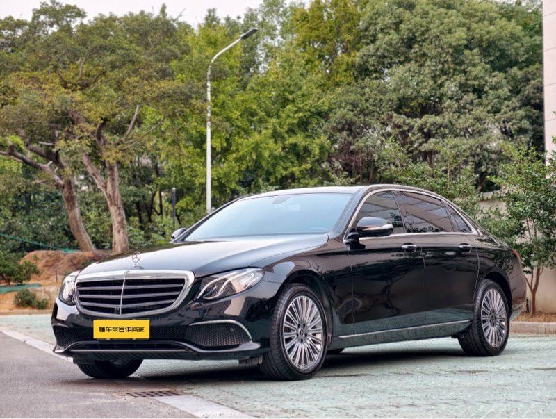 Mercedes-Benz E-Class 2020 — фото автомобиля