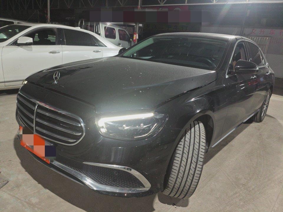 Mercedes-Benz E-Class 2022 — фото автомобиля 1