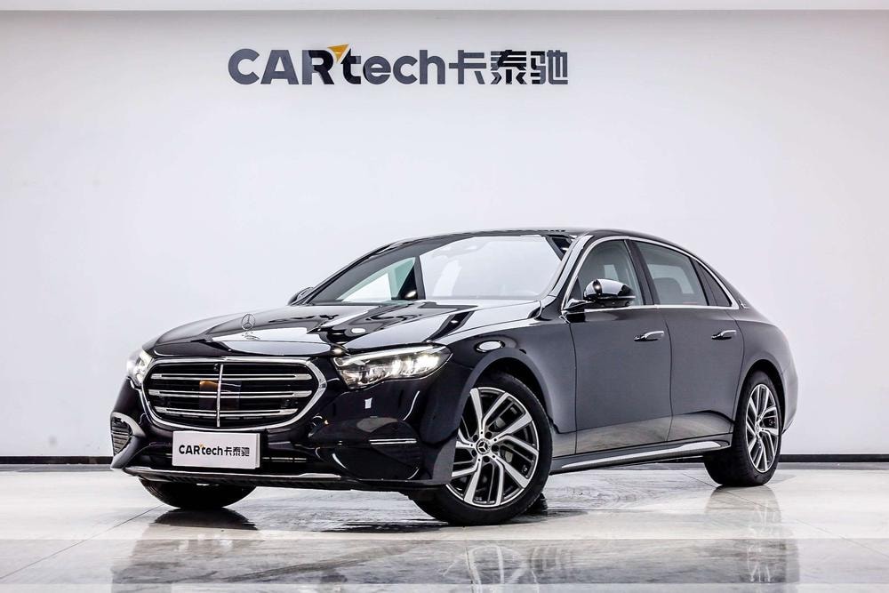 Mercedes-Benz E-Class 2024 — фото автомобиля 1