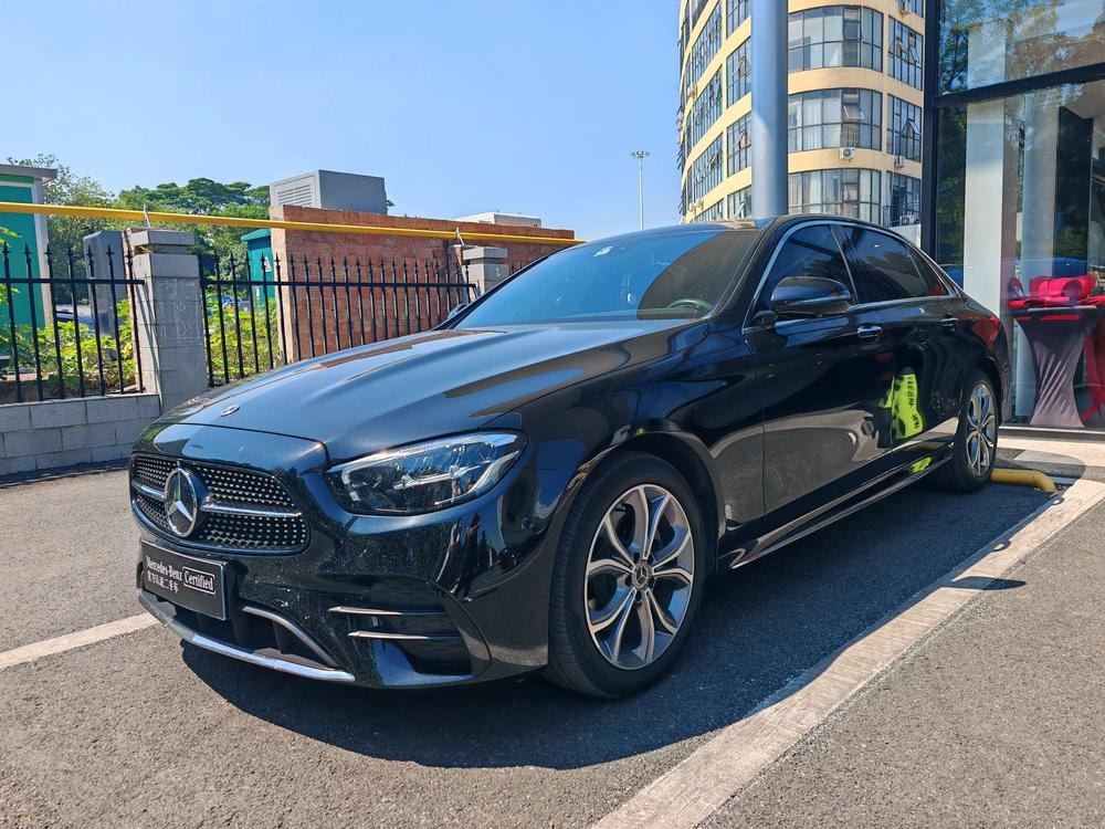 Mercedes-Benz E-Class 2021 — фото автомобиля 1