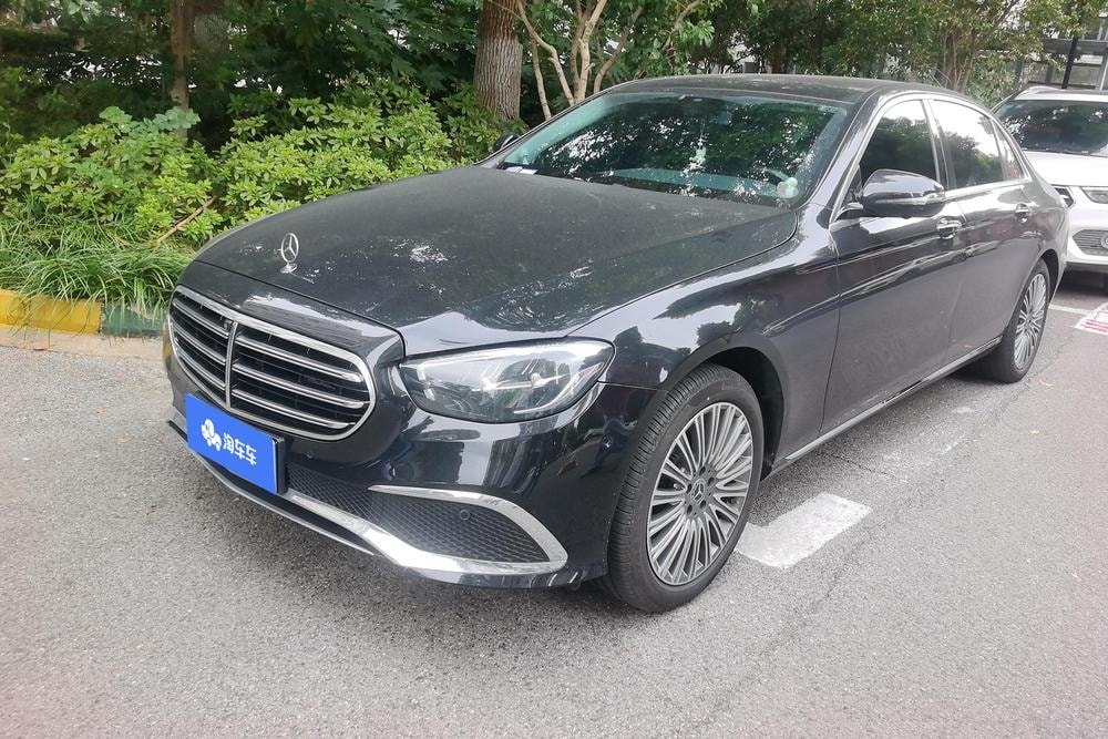 Mercedes-Benz E-Class 2023 — фото автомобиля 1