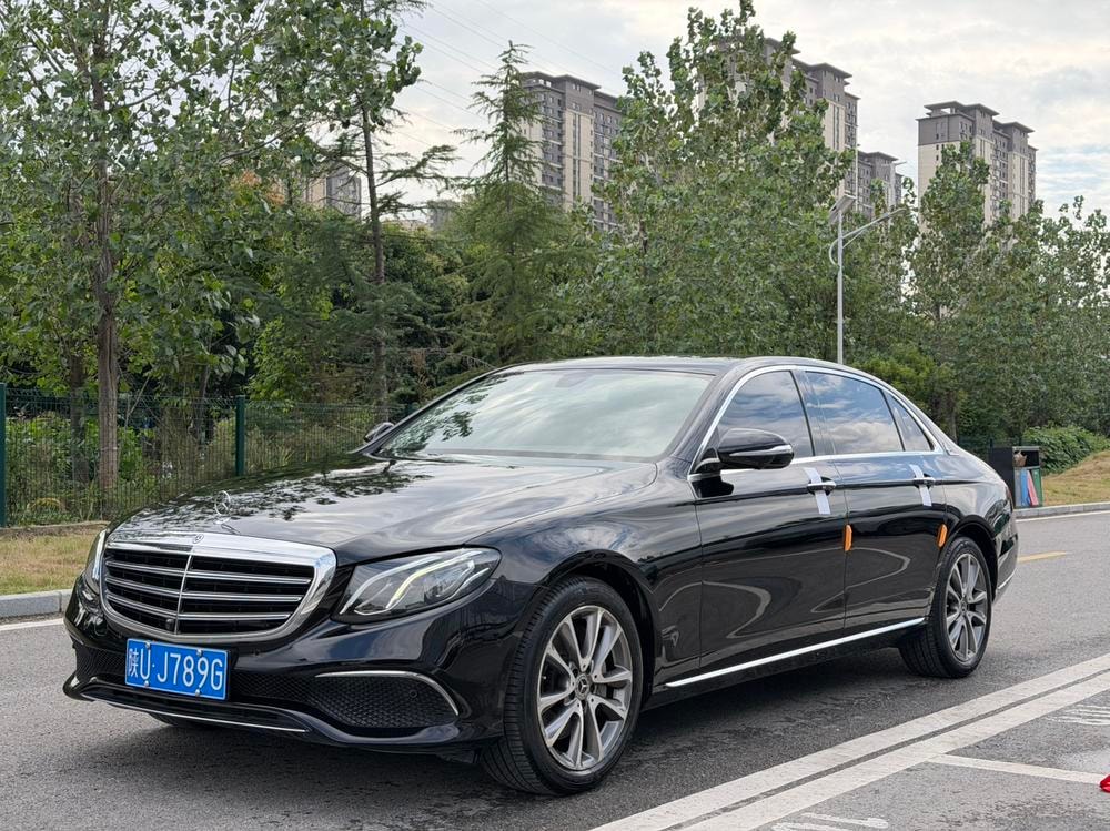 Mercedes-Benz E-Class 2018 — фото автомобиля 1