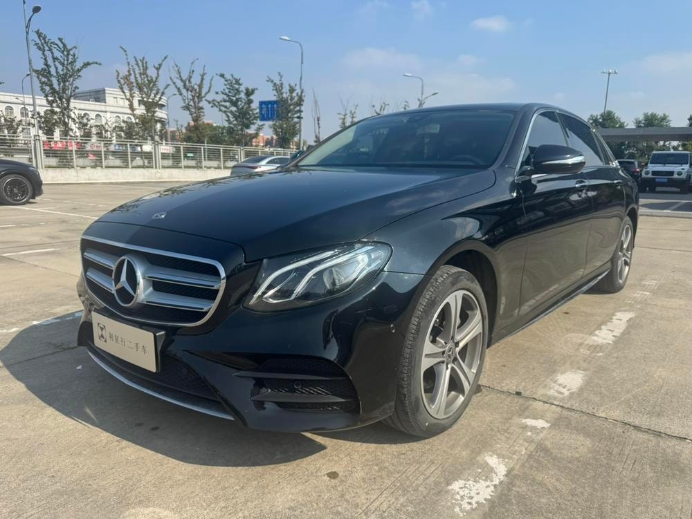 Mercedes-Benz E-Class 2019 — фото автомобиля