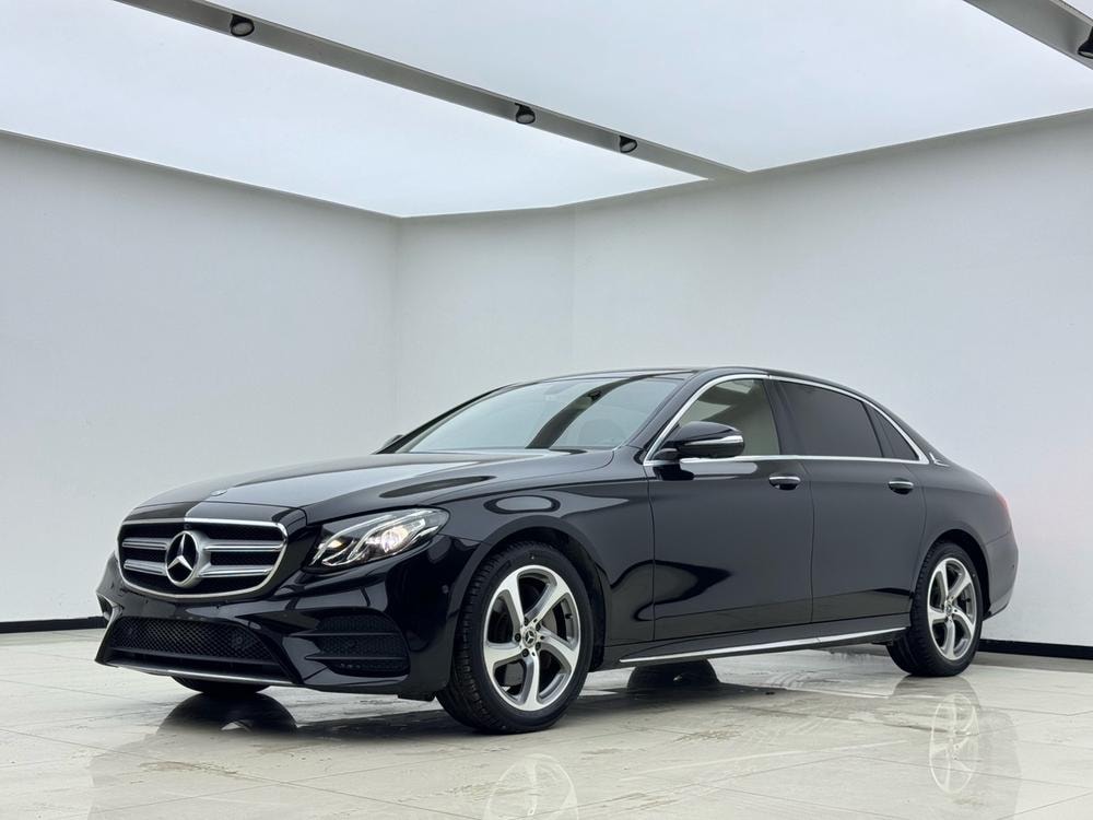 Mercedes-Benz E-Class 2019 — фото автомобиля