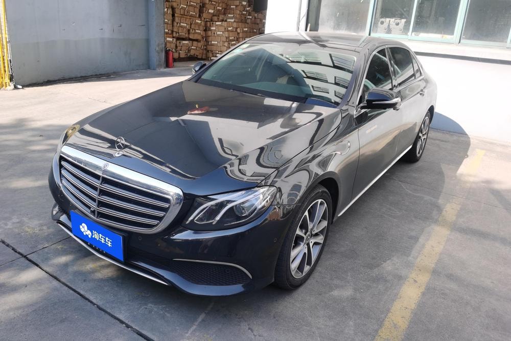 Mercedes-Benz E-Class 2019 — фото автомобиля