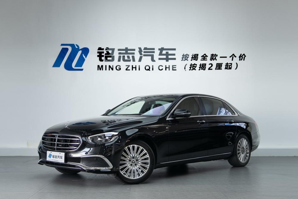 Mercedes-Benz E-Class 2023 — фото автомобиля