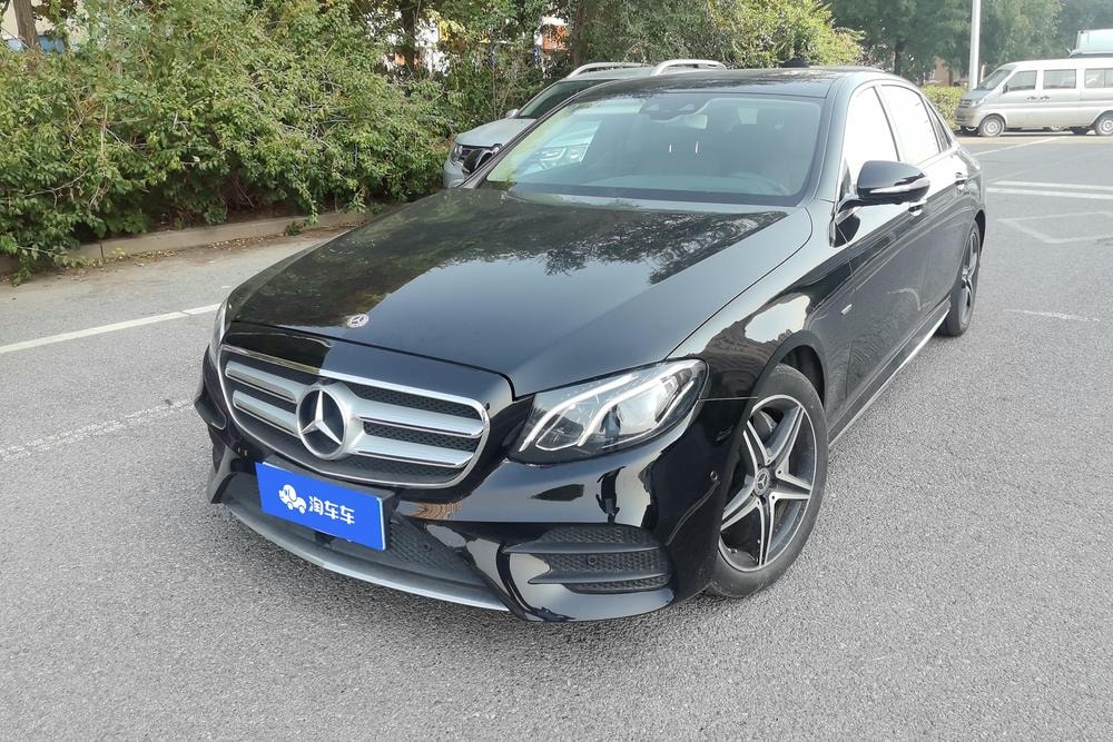 Mercedes-Benz E-Class 2020 — фото автомобиля