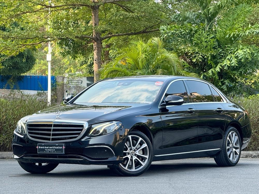 Mercedes-Benz E-Class 2016 — фото автомобиля