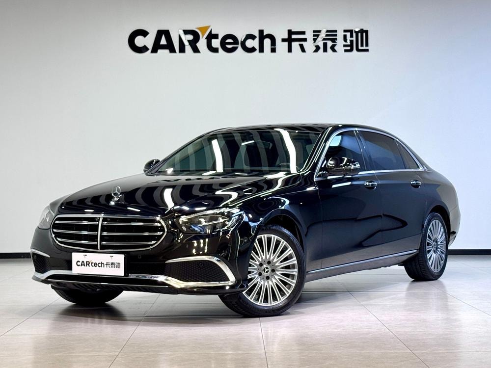 Mercedes-Benz E-Class 2023 — фото автомобиля
