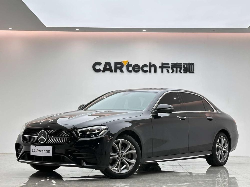 Mercedes-Benz E-Class 2023 — фото автомобиля