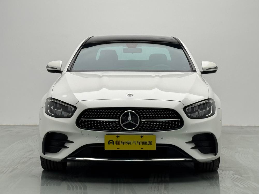 Mercedes-Benz E-Class 2021 — фото автомобиля