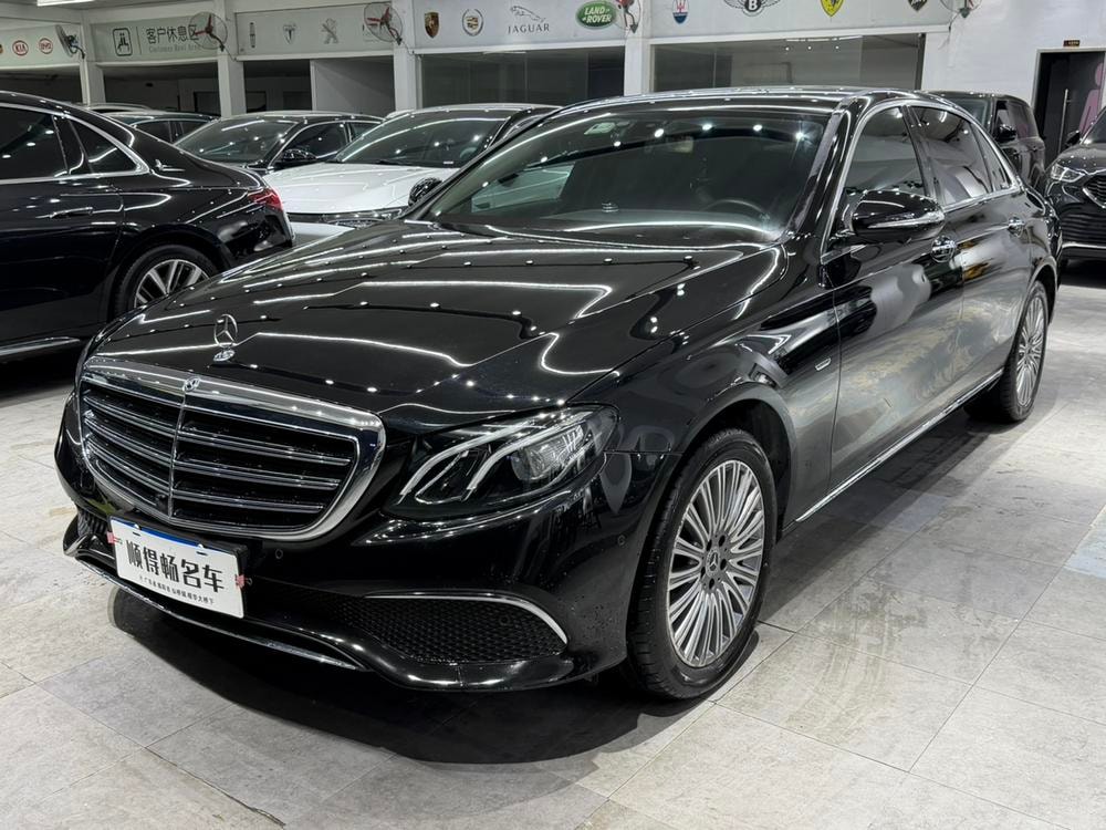 Mercedes-Benz E-Class 2020 — фото автомобиля