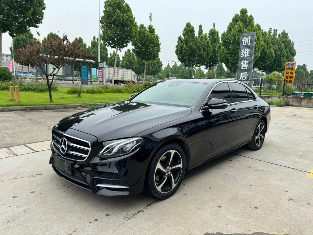 Mercedes-Benz E-Class 2017 — фото автомобиля