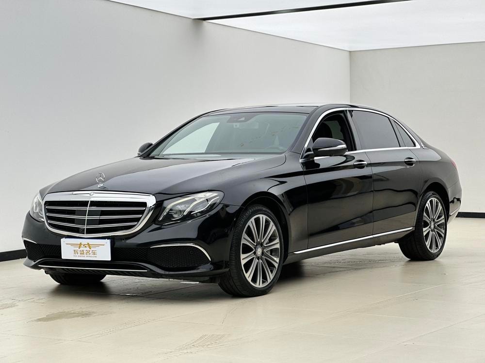 Mercedes-Benz E-Class 2017 — фото автомобиля