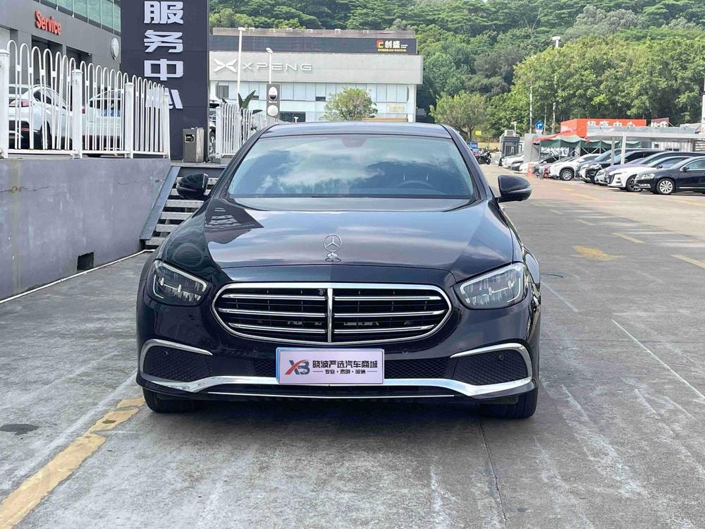 Mercedes-Benz E-Class 2022 — фото автомобиля
