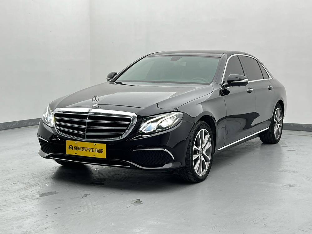 Mercedes-Benz E-Class 2019 — фото автомобиля