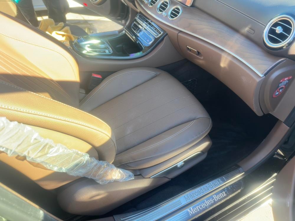 Mercedes-Benz E-Class 2016 — фото автомобиля