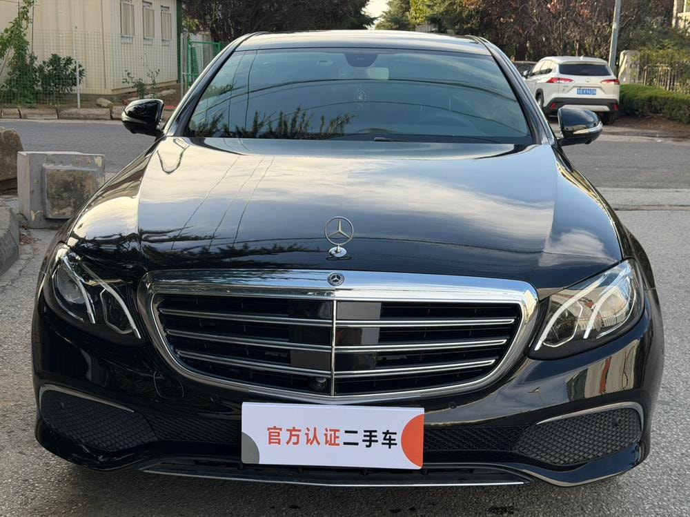 Mercedes-Benz E-Class 2020 — фото автомобиля