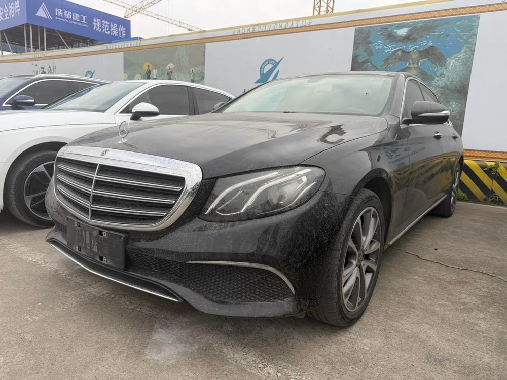 Mercedes-Benz E-Class 2019 — фото автомобиля