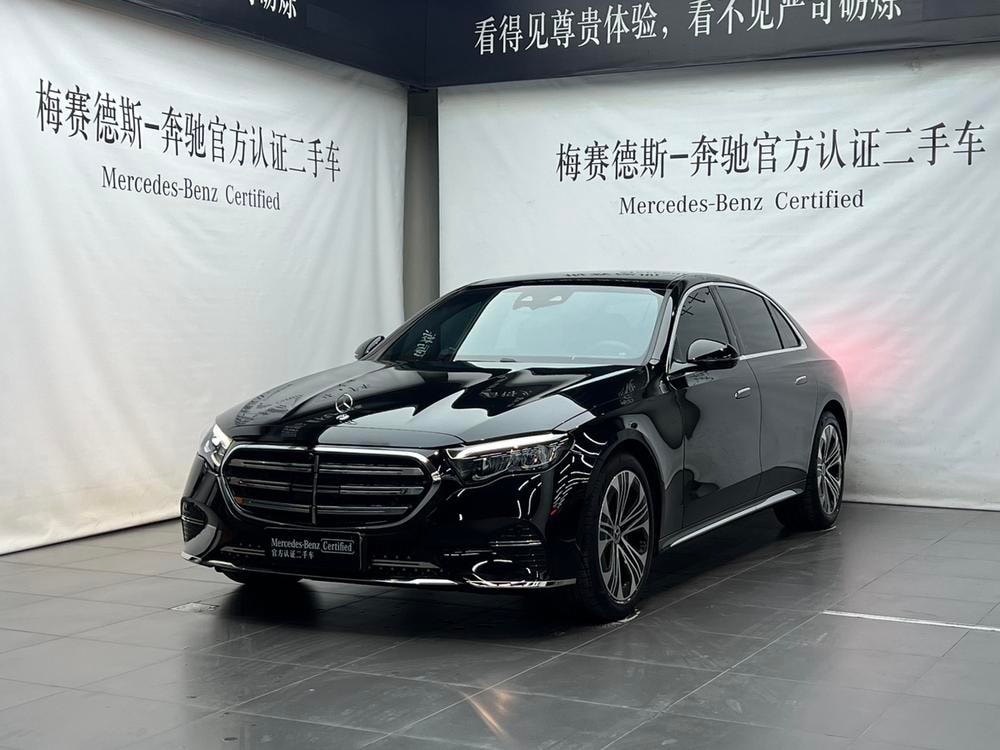 Mercedes-Benz E-Class 2026 — фото автомобиля