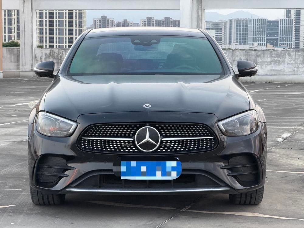 Mercedes-Benz E-Class 2021 — фото автомобиля