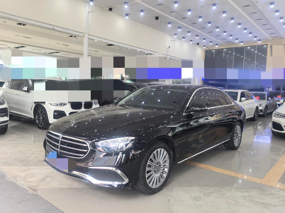 Mercedes-Benz E-Class 2023 — фото автомобиля