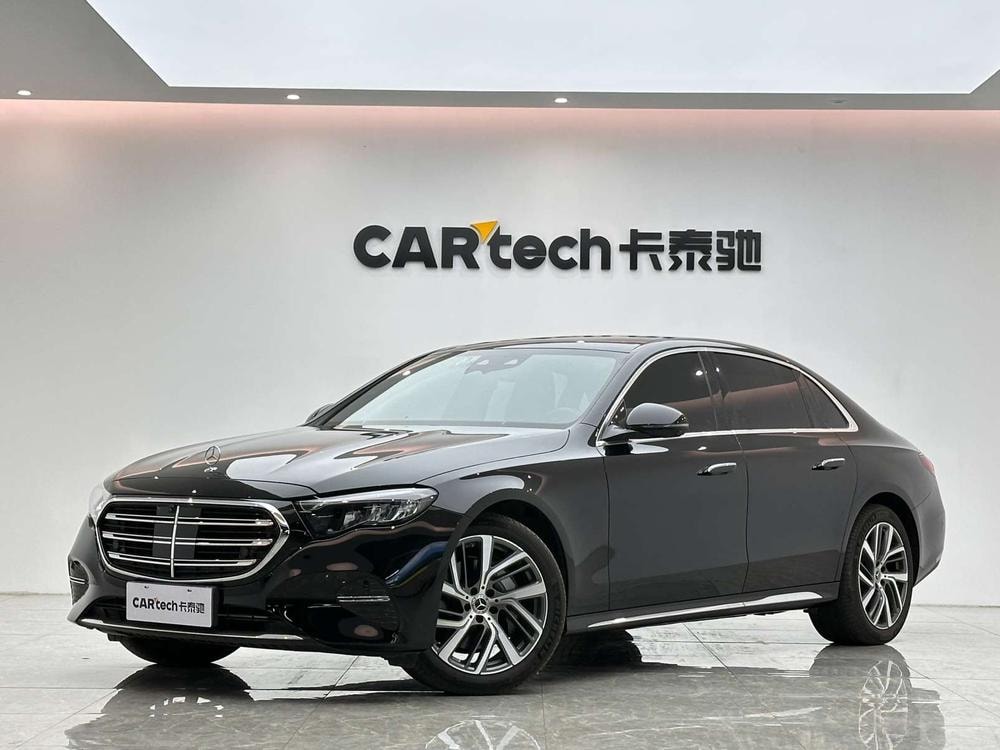 Mercedes-Benz E-Class 2025 — фото автомобиля