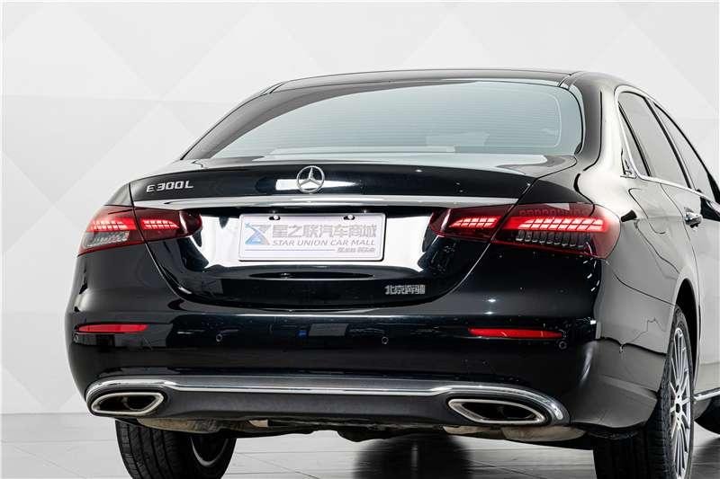 Mercedes-Benz E-Class 2023 — фото автомобиля