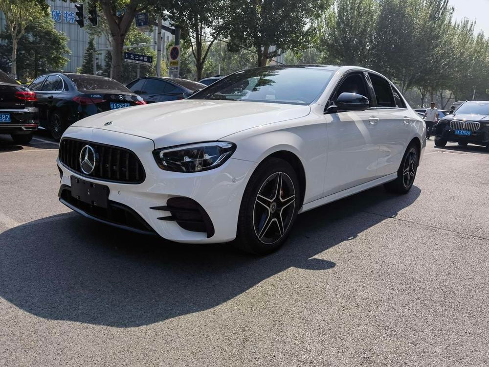 Mercedes-Benz E-Class (Import) 2021 — фото автомобиля