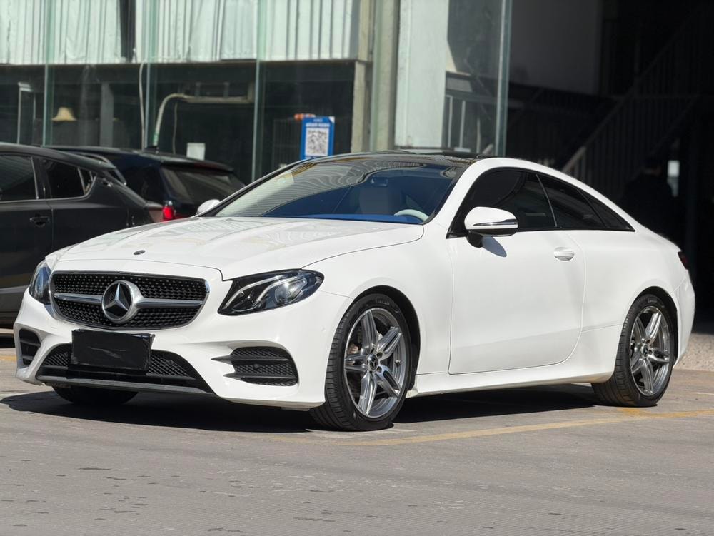 Mercedes-Benz E-Class (Import) 2019 — фото автомобиля