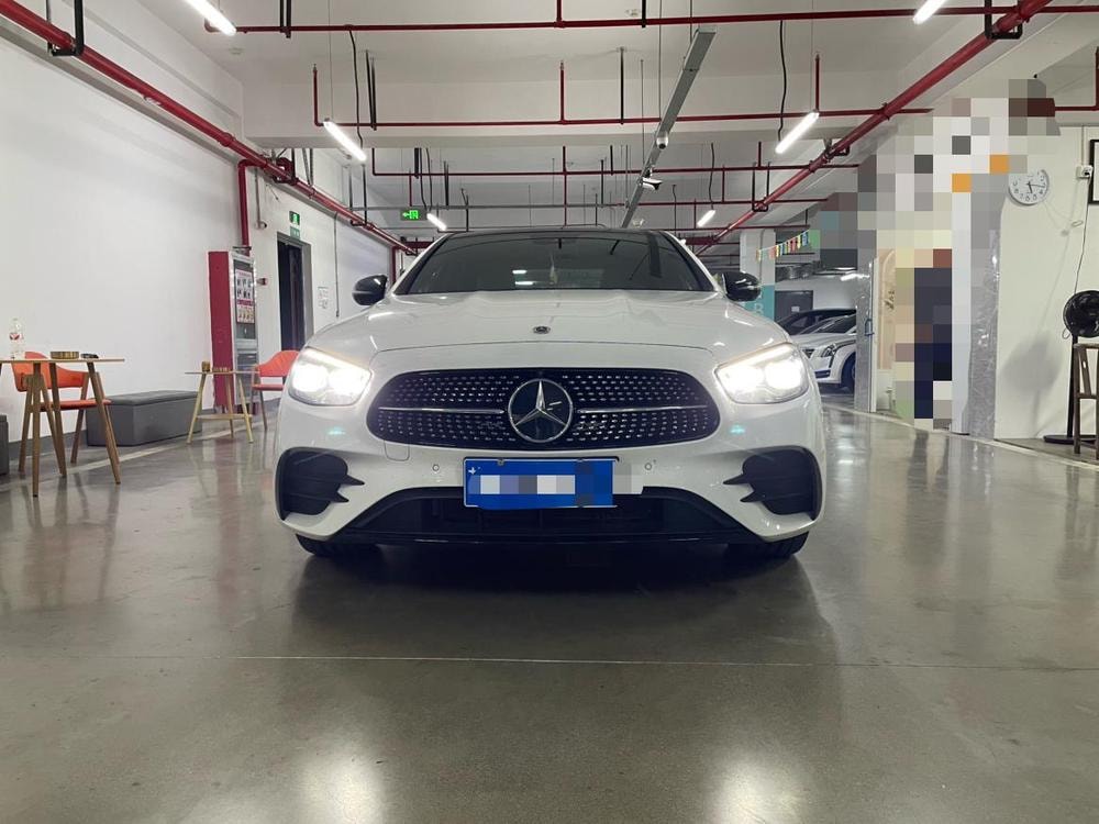 Mercedes-Benz E-Class (Import) 2023 — фото автомобиля