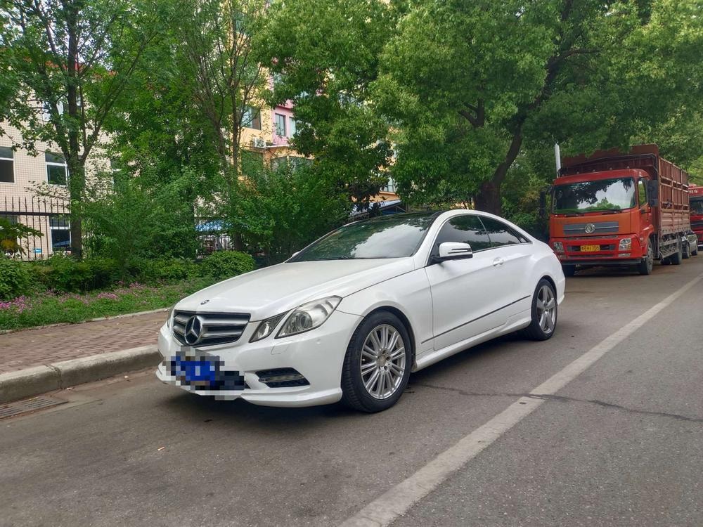 Mercedes-Benz E-Class (Import) 2012 — фото автомобиля 1