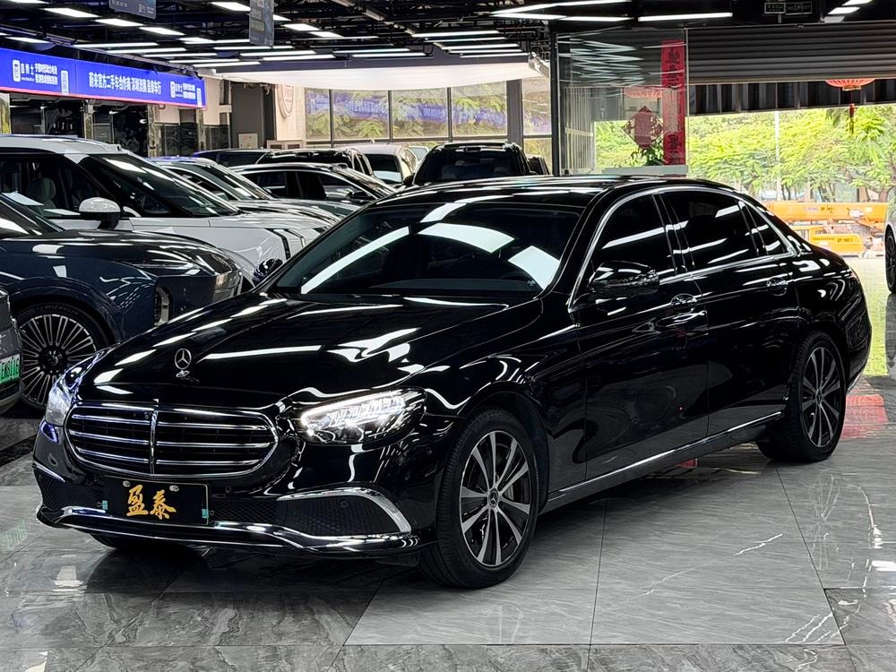 Mercedes-Benz E-Class PHEV 2022 — фото автомобиля 1