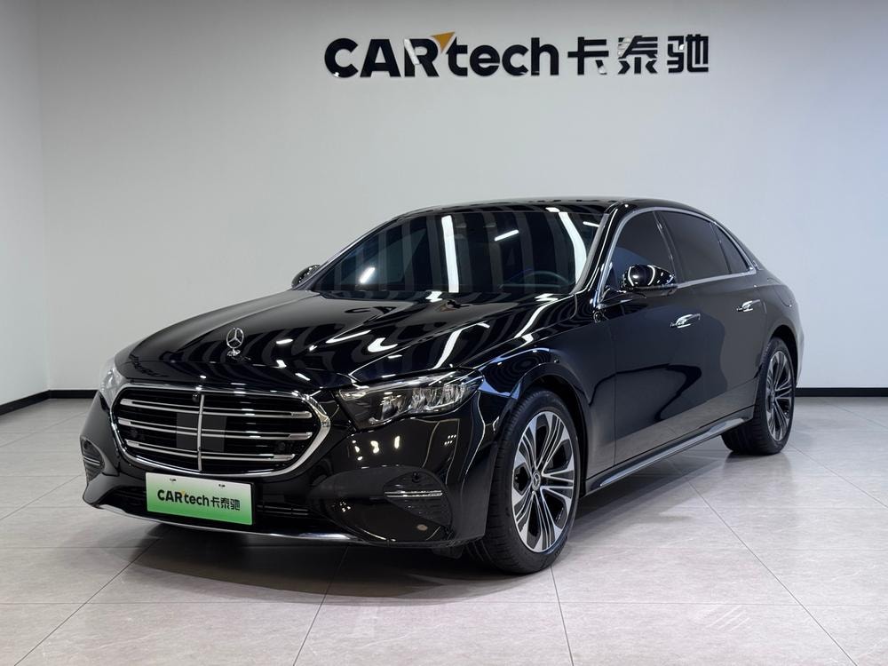 Mercedes-Benz E-Class PHEV 2024 — фото автомобиля