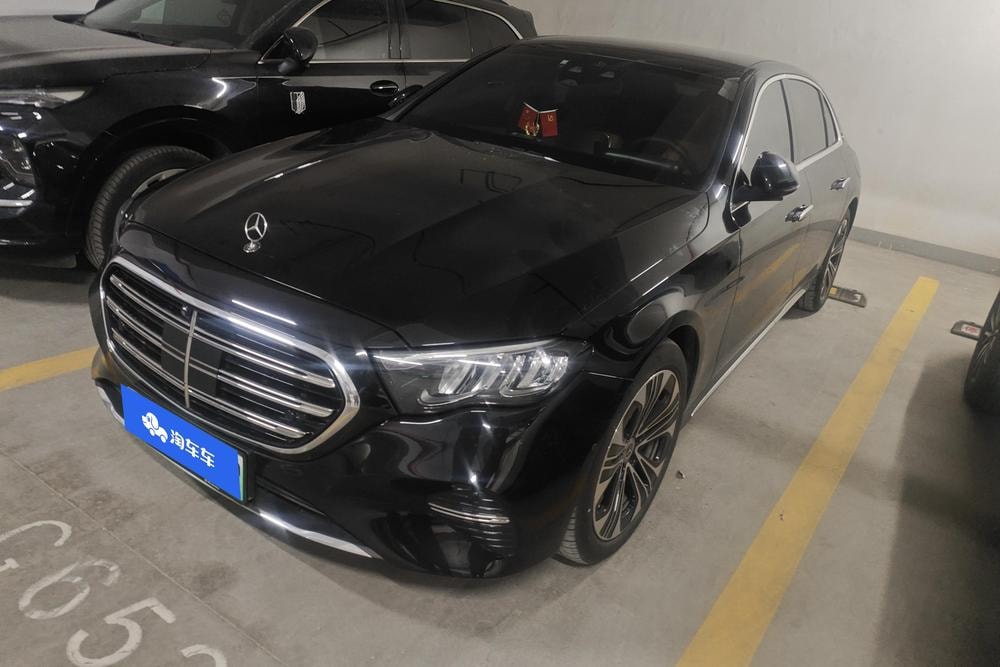 Mercedes-Benz E-Class PHEV 2024 — фото автомобиля