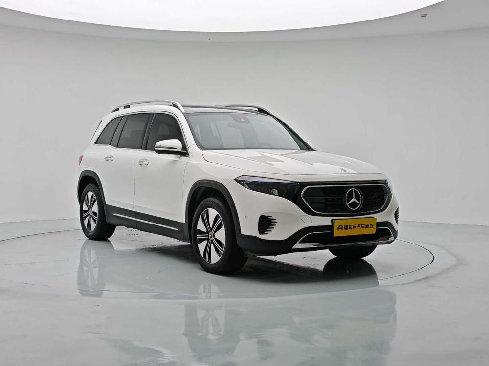 Mercedes-Benz EQB 2023 — фото автомобиля