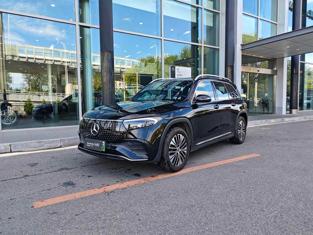Mercedes-Benz EQB 2025 — фото автомобиля